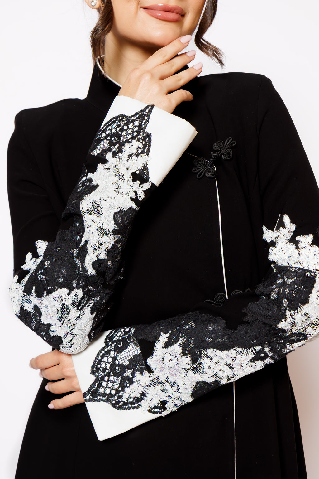 Contrast Lace Silhouette